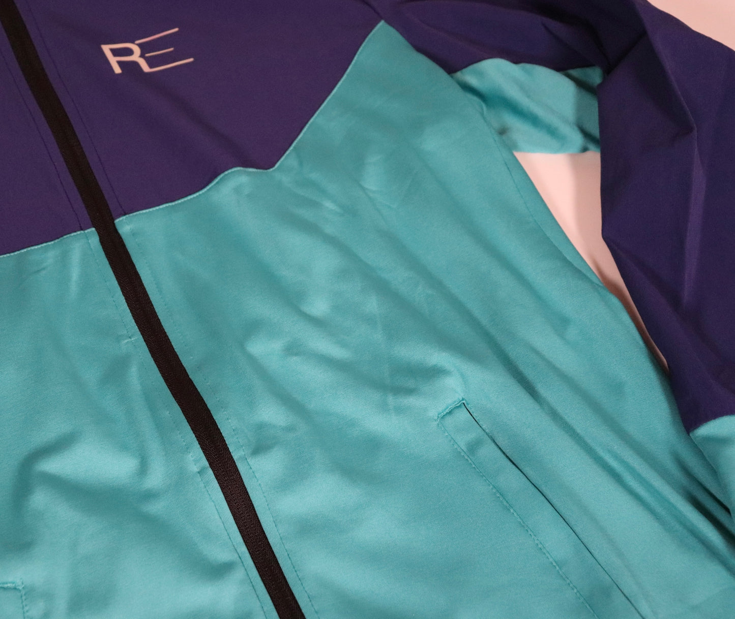 Full zip up training jacket (men's S, L)